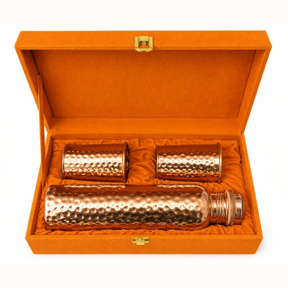 Ensemble Bouteille en Cuivre Martelé avec 2 Tasses – Coffret Cadeau Velours